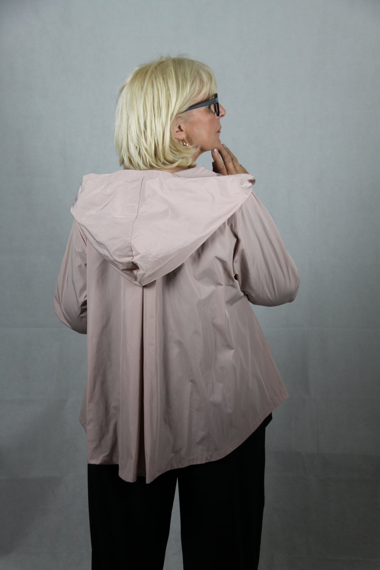 Hopsack Jacke mit Kellerfalte hinten und großer Kapuze