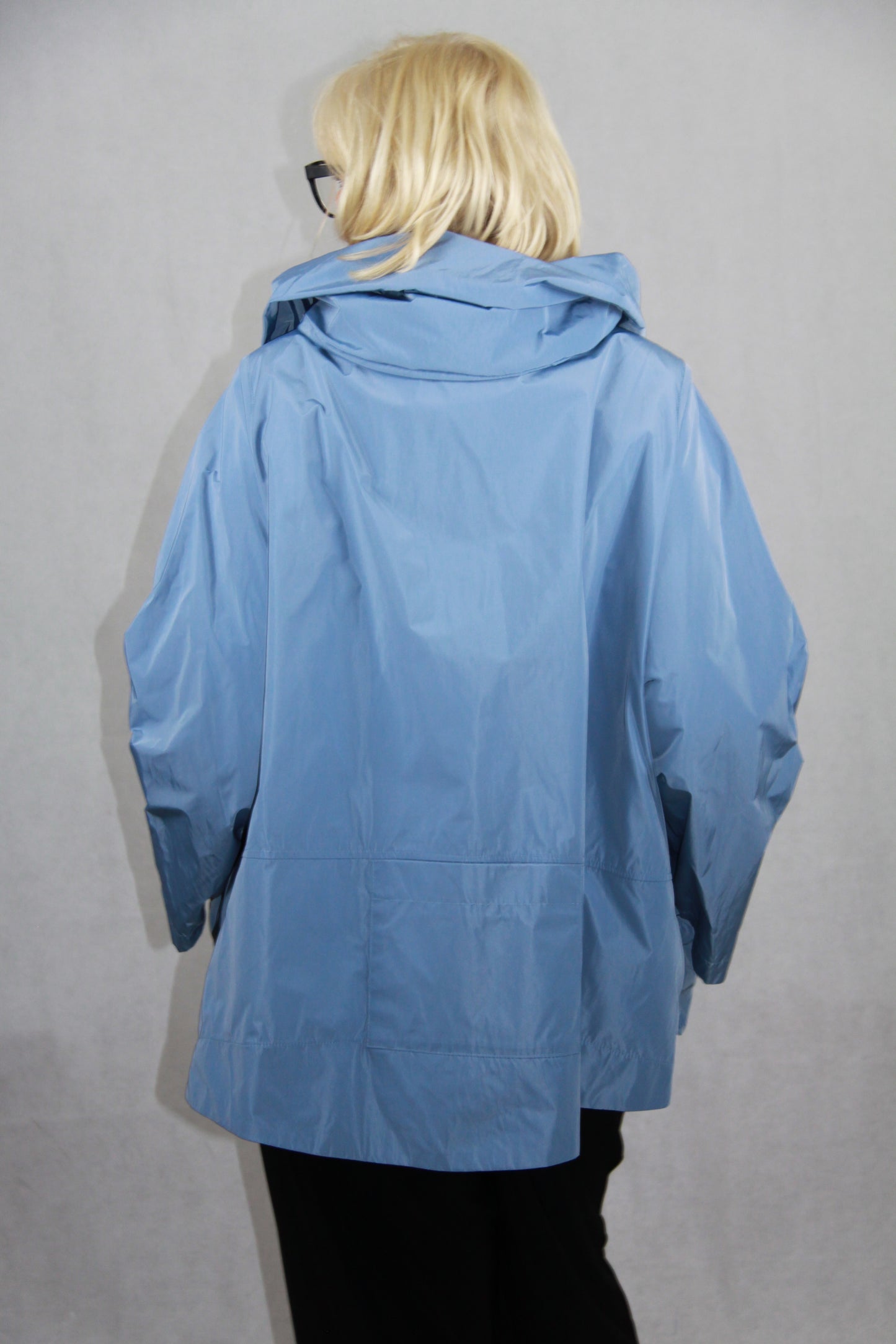 Hopsack Jacke Medium in Himmelblau mit Rückentasche und Kapuzenkragen