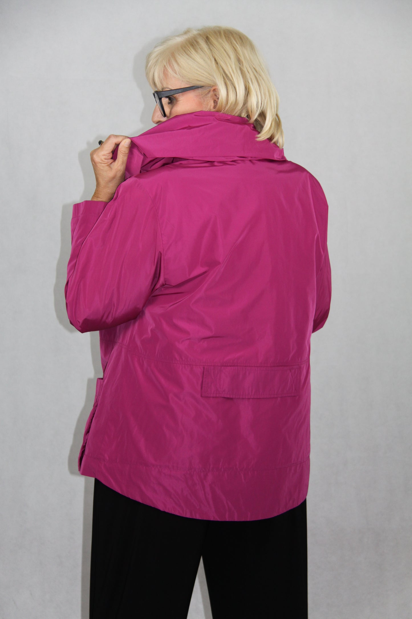 Hopsack Jacke in Fuchsiafarbe mit Rückteilriegel