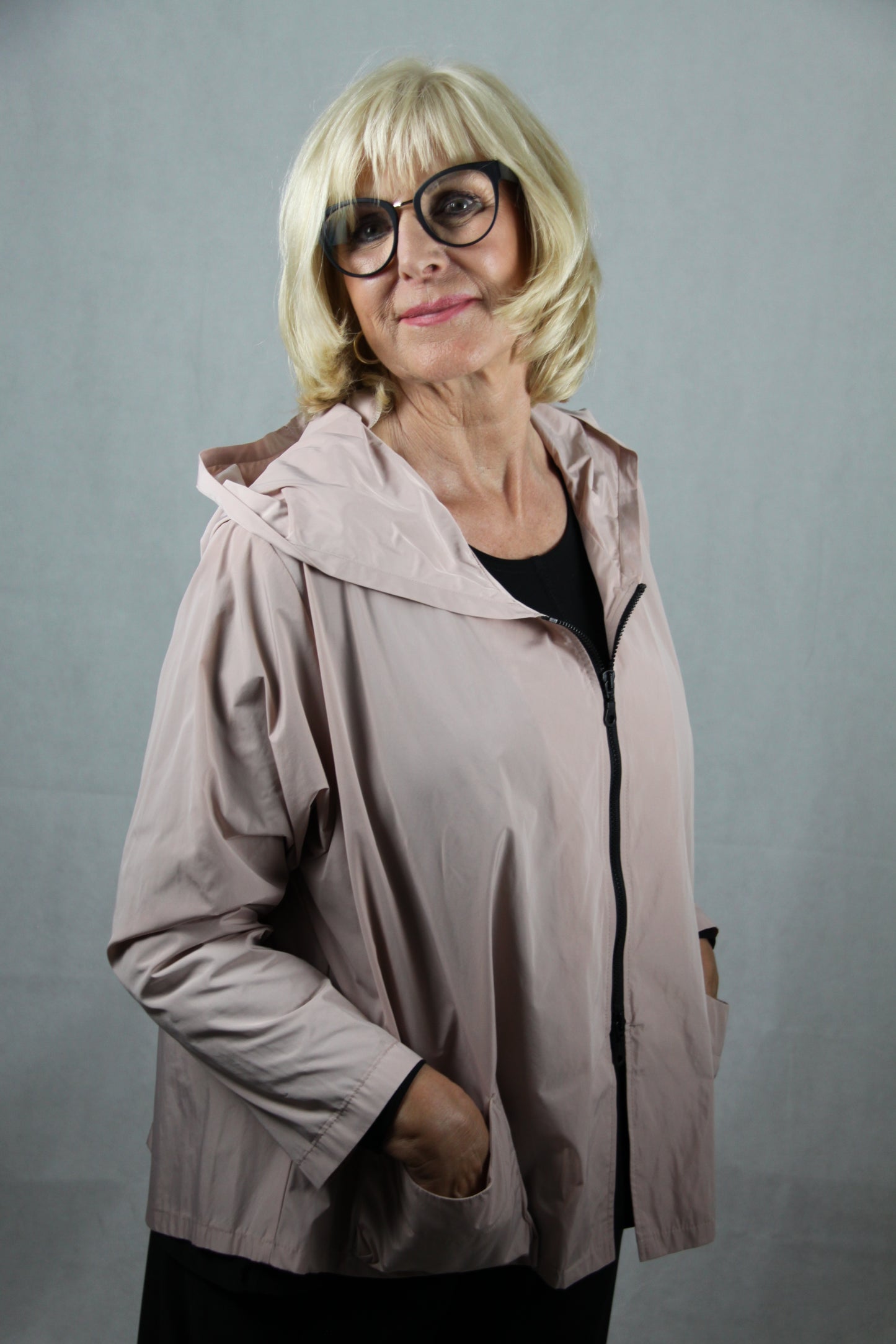 Hopsack Jacke mit Seitentaschen, asymmetrischen Reißverschluss und Kapuze
