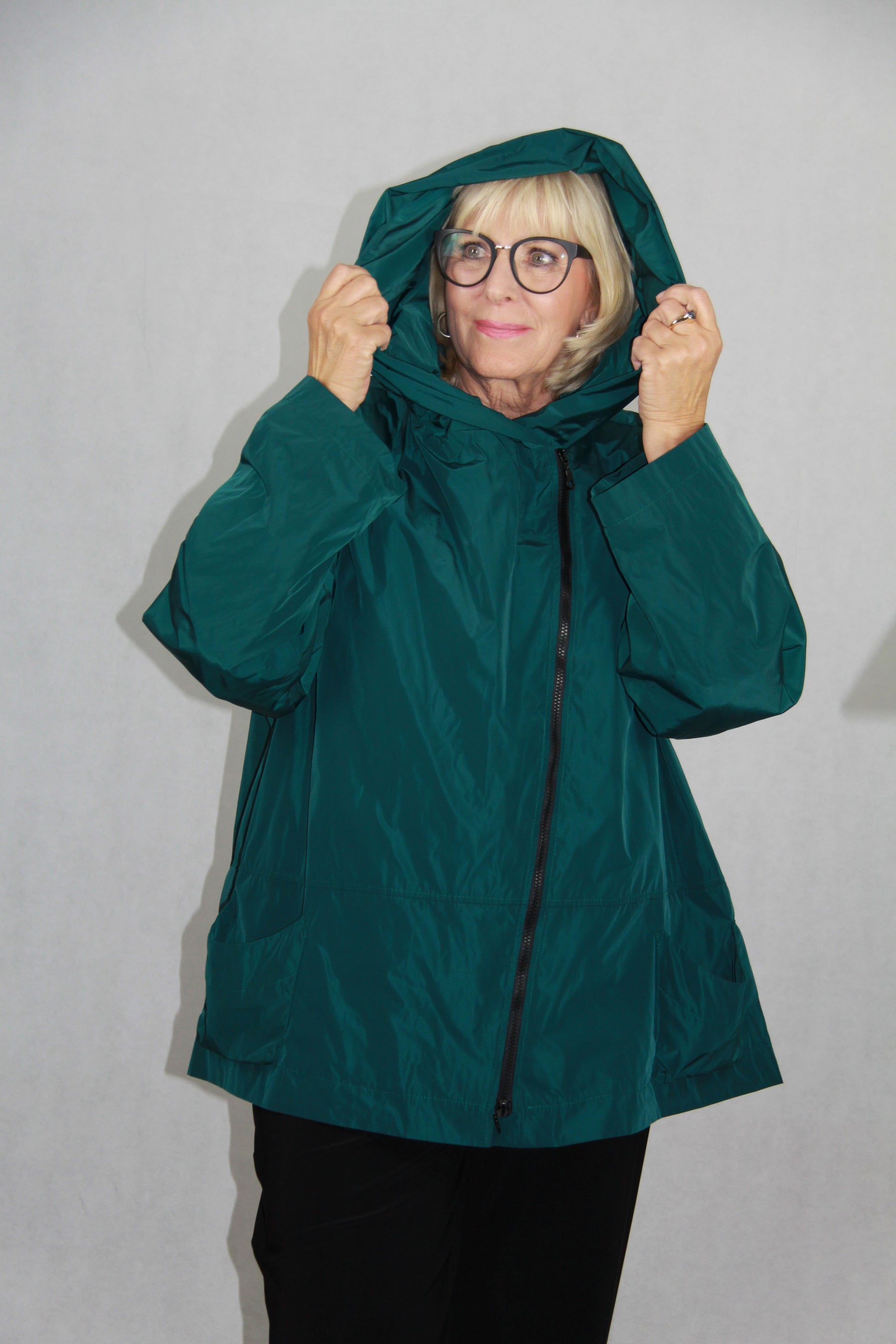 Hopsack Jacke in Tannengrün mit asymmetrischem Reißverschluss